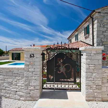 Ferienhaus Luca Radetići