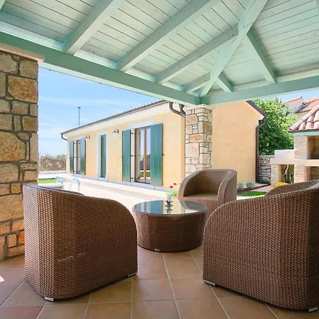 Holiday home Luca
