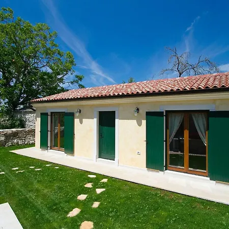 Luca Holiday home *